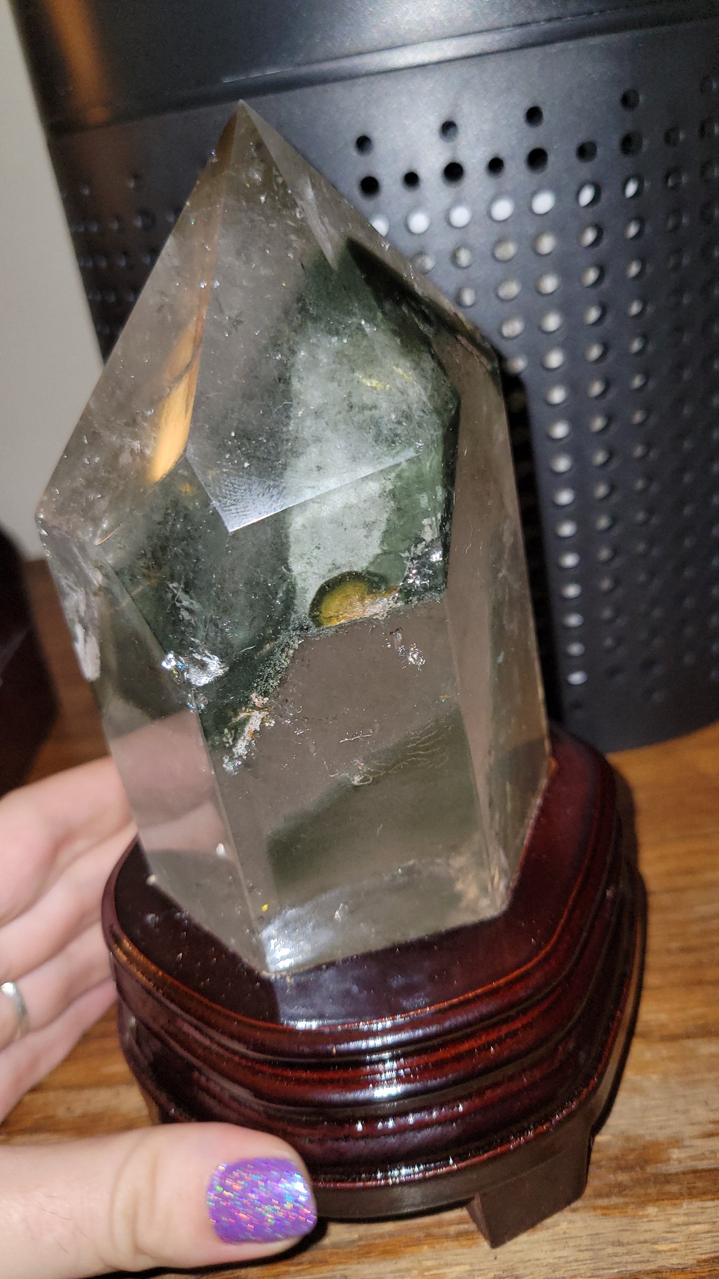 Garden quartz tower with stand