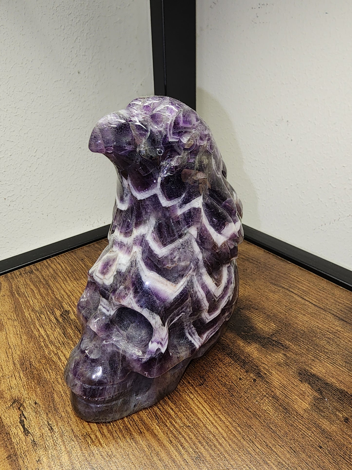 Amethyst crow bird on crystal skull