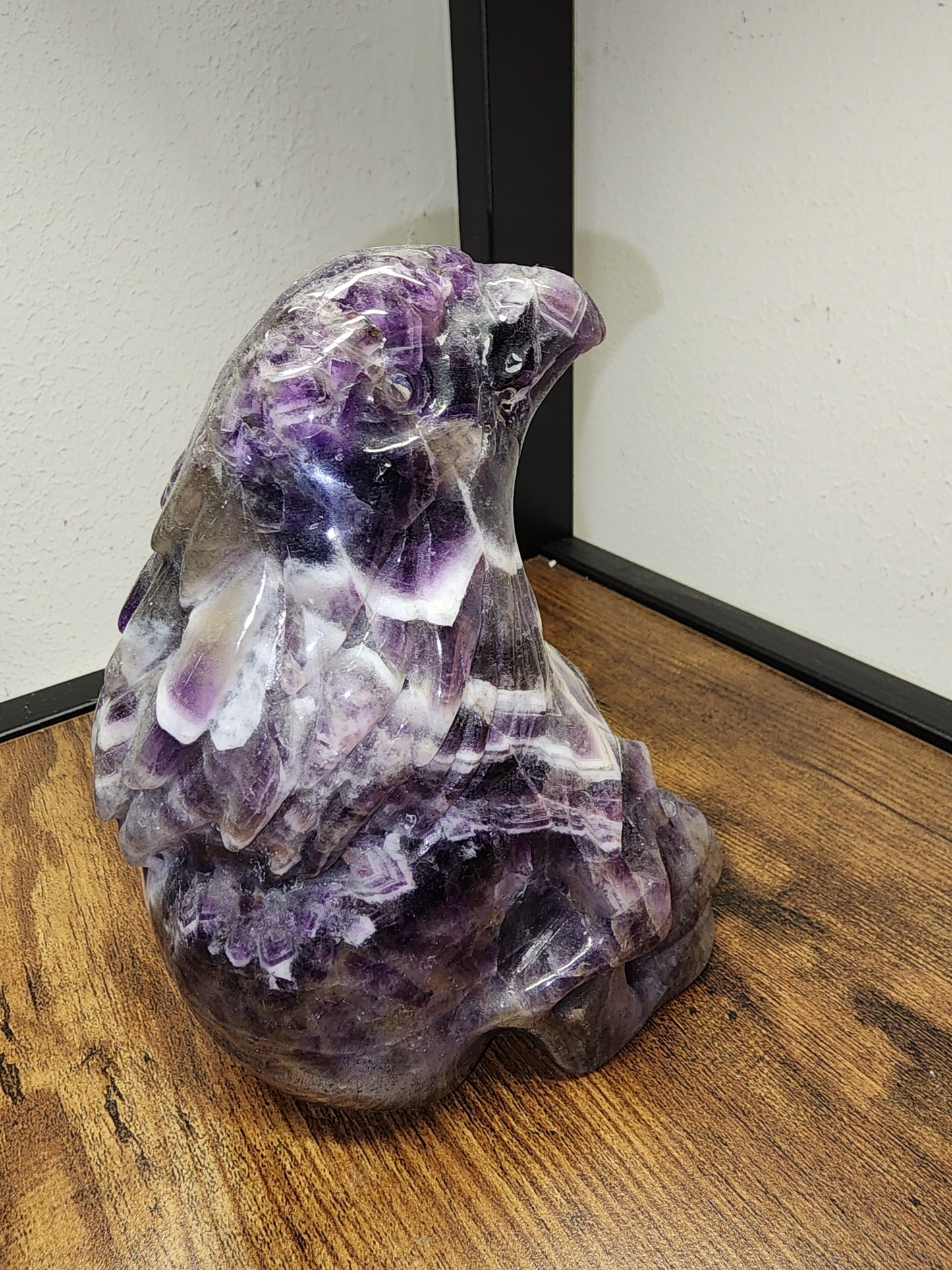 Amethyst crow bird on crystal skull