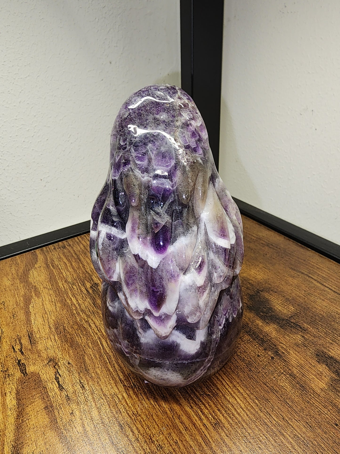 Amethyst crow bird on crystal skull