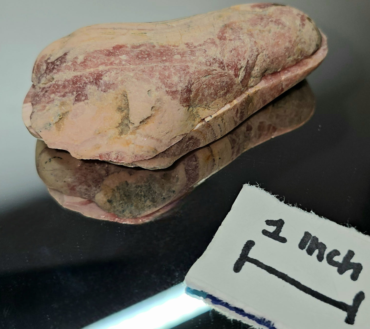 rhodochrosite pair from Argentina