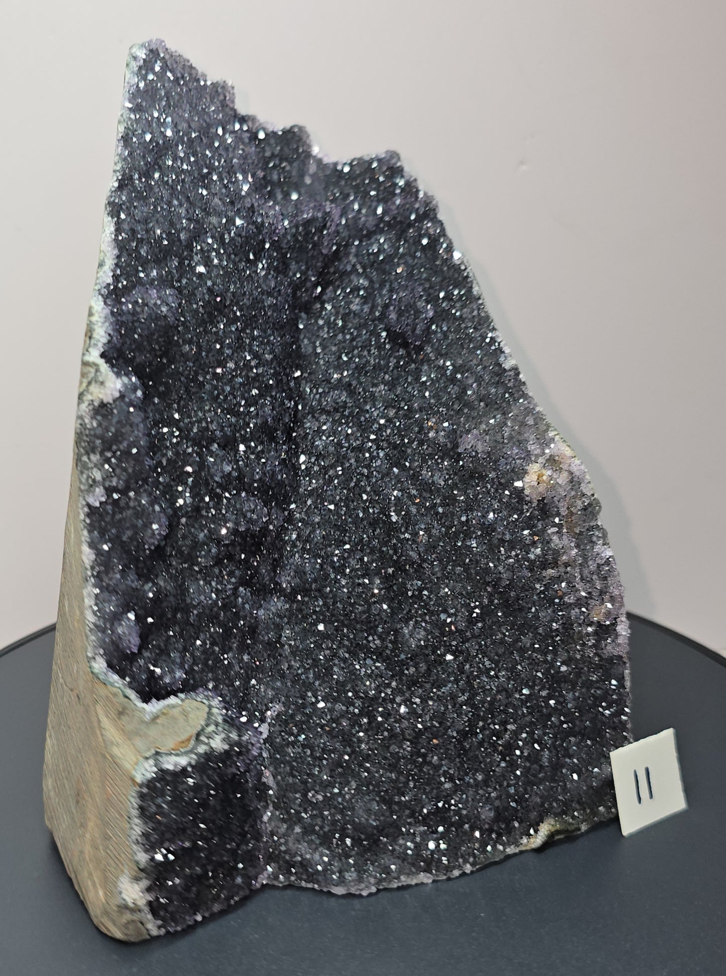 Black, dark purple, sparkling Amethyst cut base, Cathedral, Standing Geode from brazil