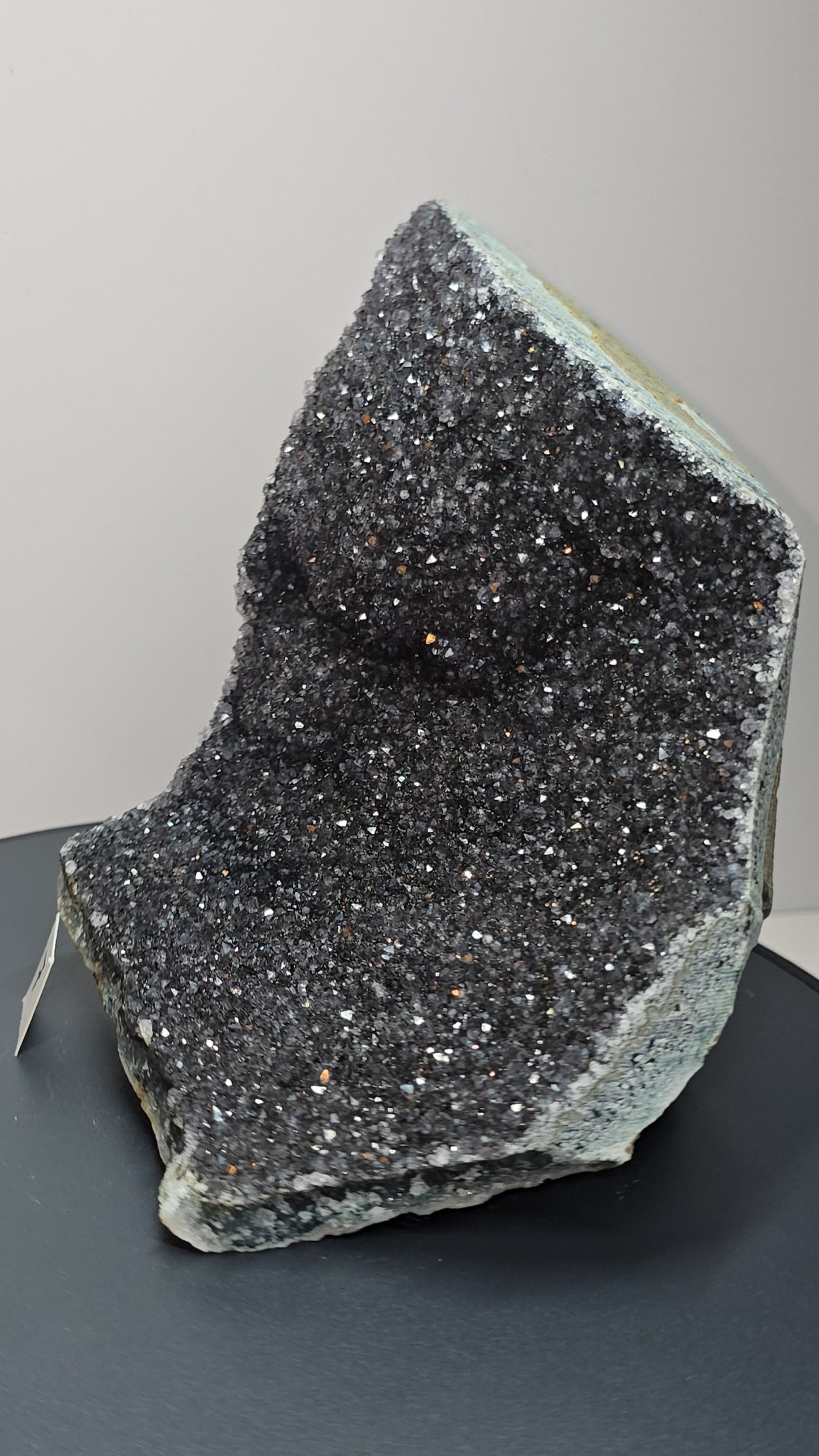 Black, dark purple, sparkling Amethyst cut base, Cathedral, Standing Geode from brazil