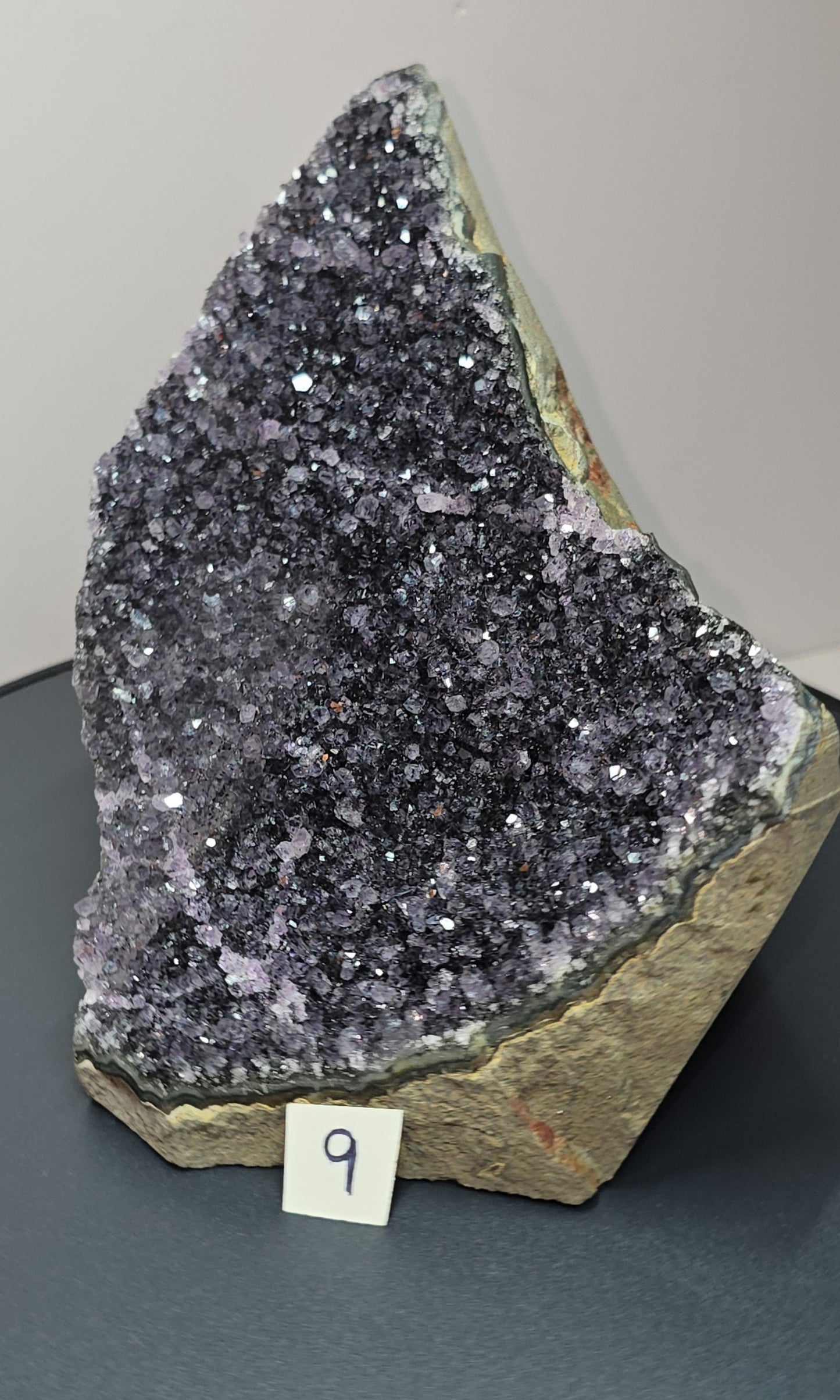 Black, dark purple, sparkling Amethyst cut base, Cathedral, Standing Geode from brazil