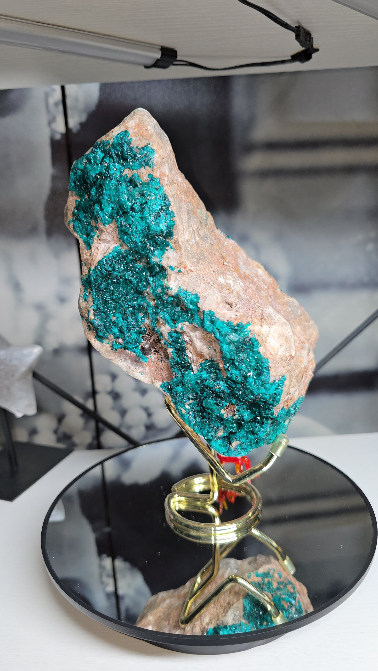 Dioptase extra large double-sided with stand
