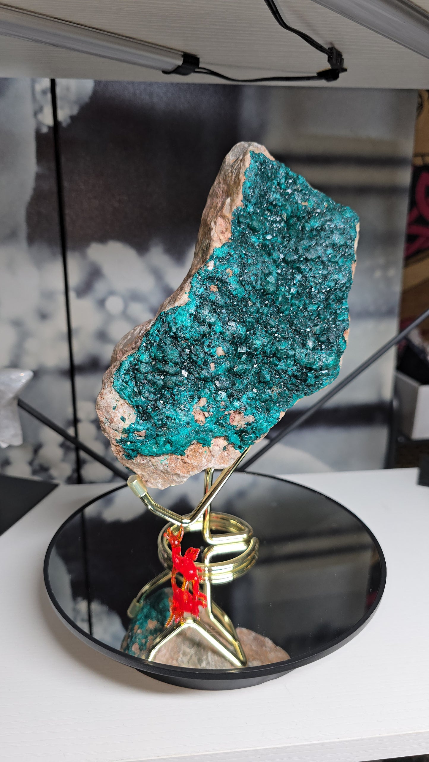 Dioptase extra large double-sided with stand