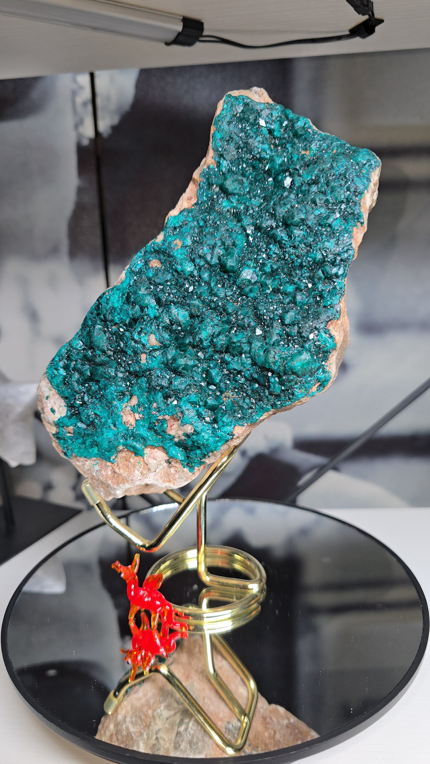Dioptase extra large double-sided with stand