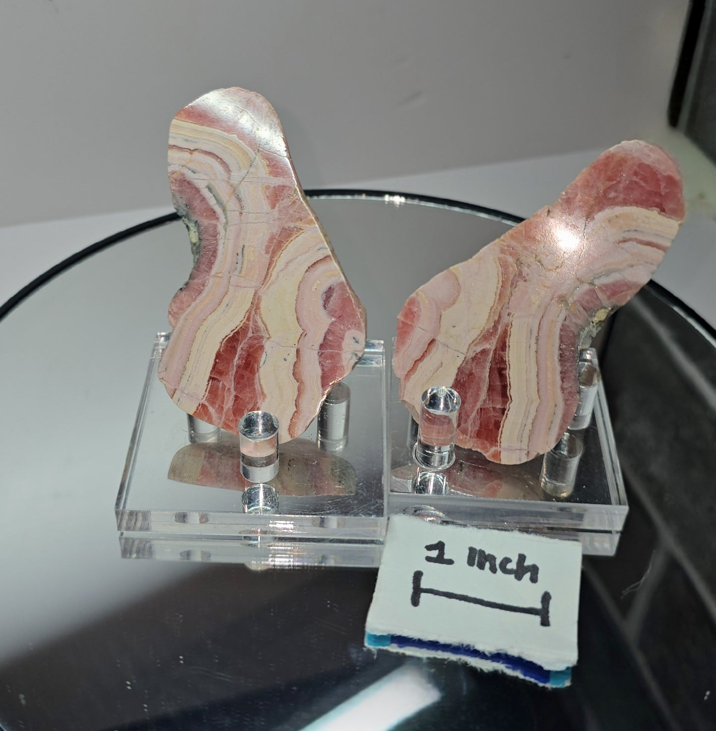 rhodochrosite pair from Argentina