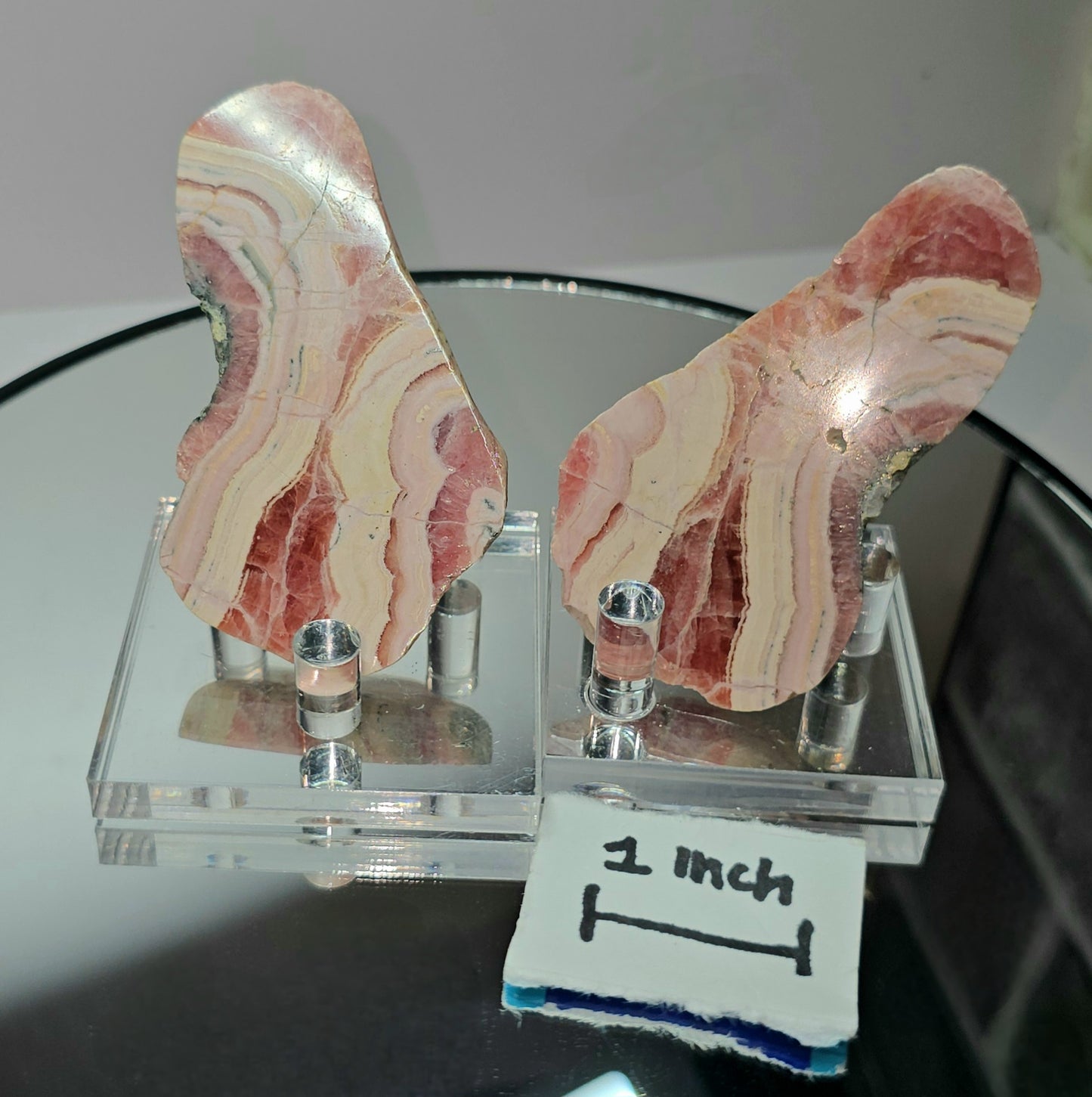 rhodochrosite pair from Argentina
