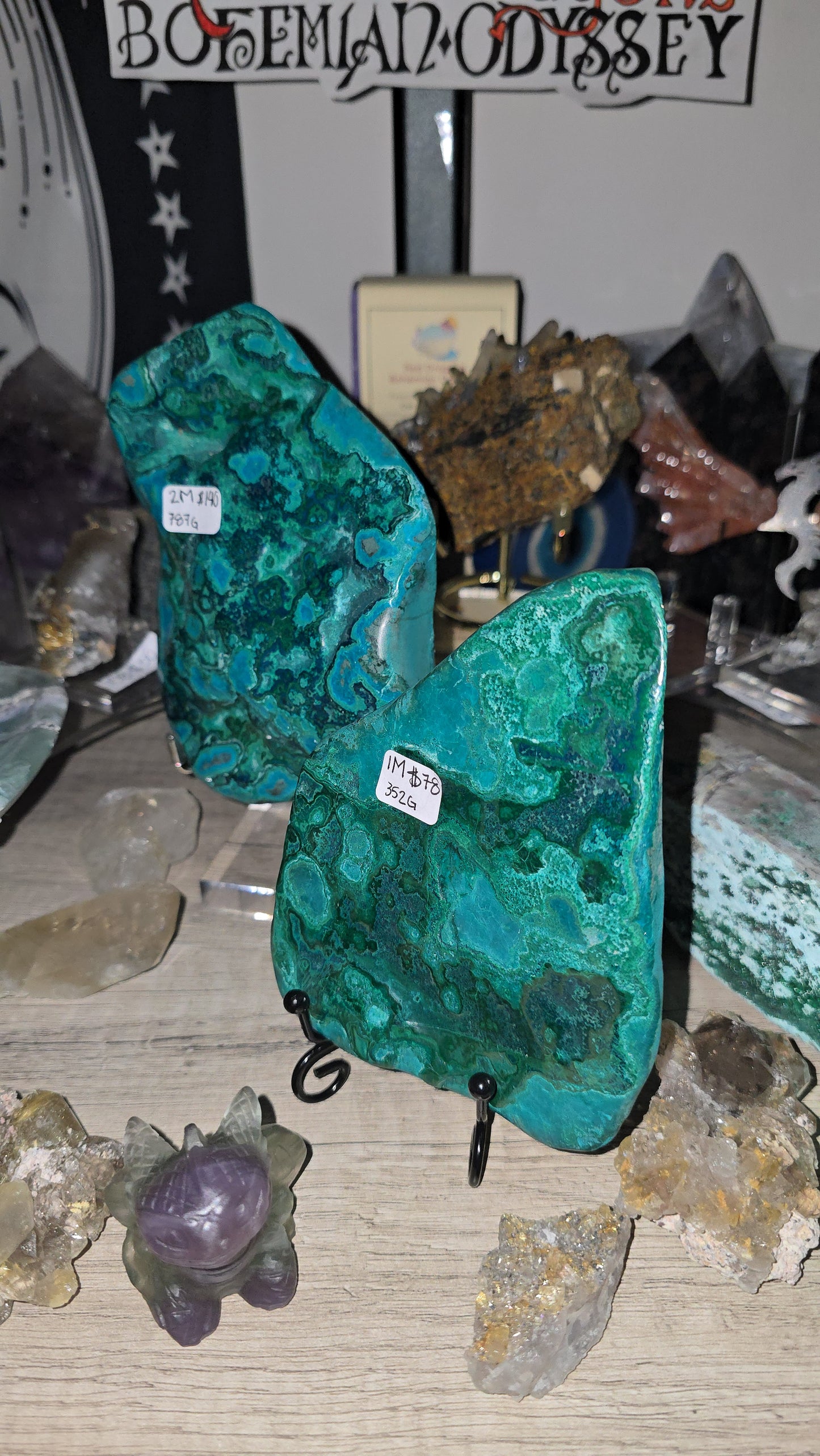 Polished malachite and chrysocolla from congo