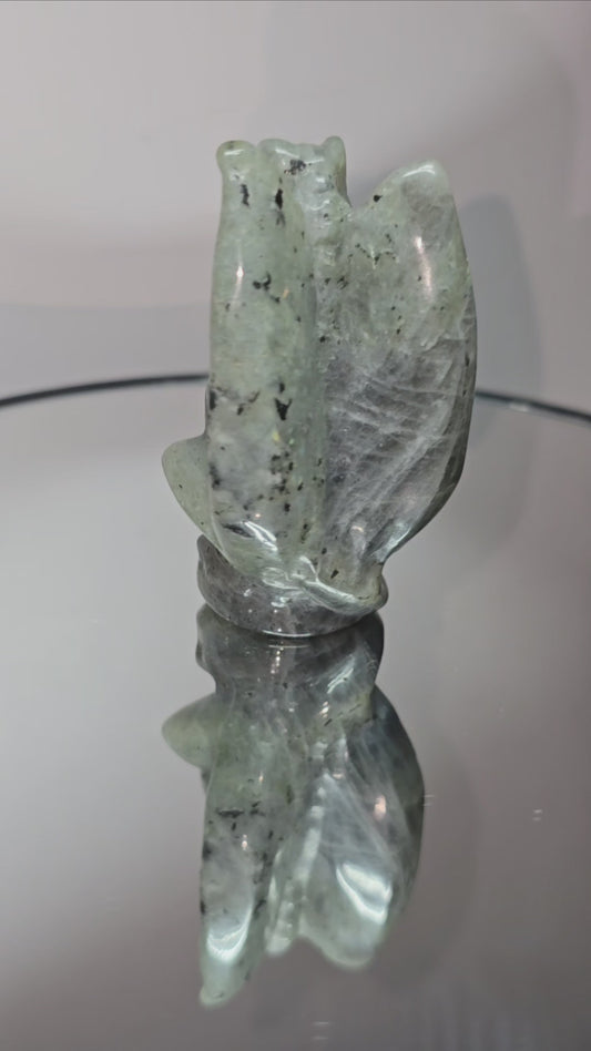 Crystal carving Sitting Dragon labradorite carving